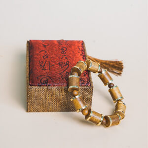 Vòng Trầm Trúc Bọc Vàng - Champa Home